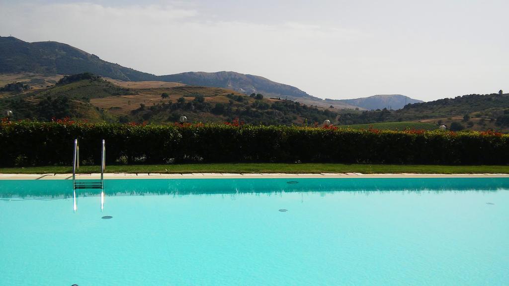 Agrirelais Baglio Di Pianetto Santa Cristina Gela (Sicily) Exterior foto